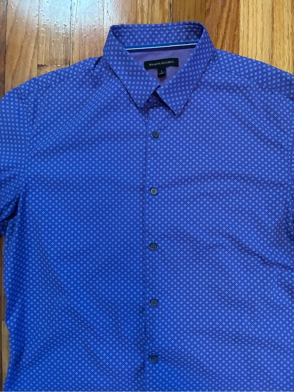 Banana Republic Violet Short Sleeve Button Down Geo Pattern Shirt Men’s Size L